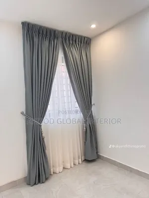 Flowy Elegant Curtains