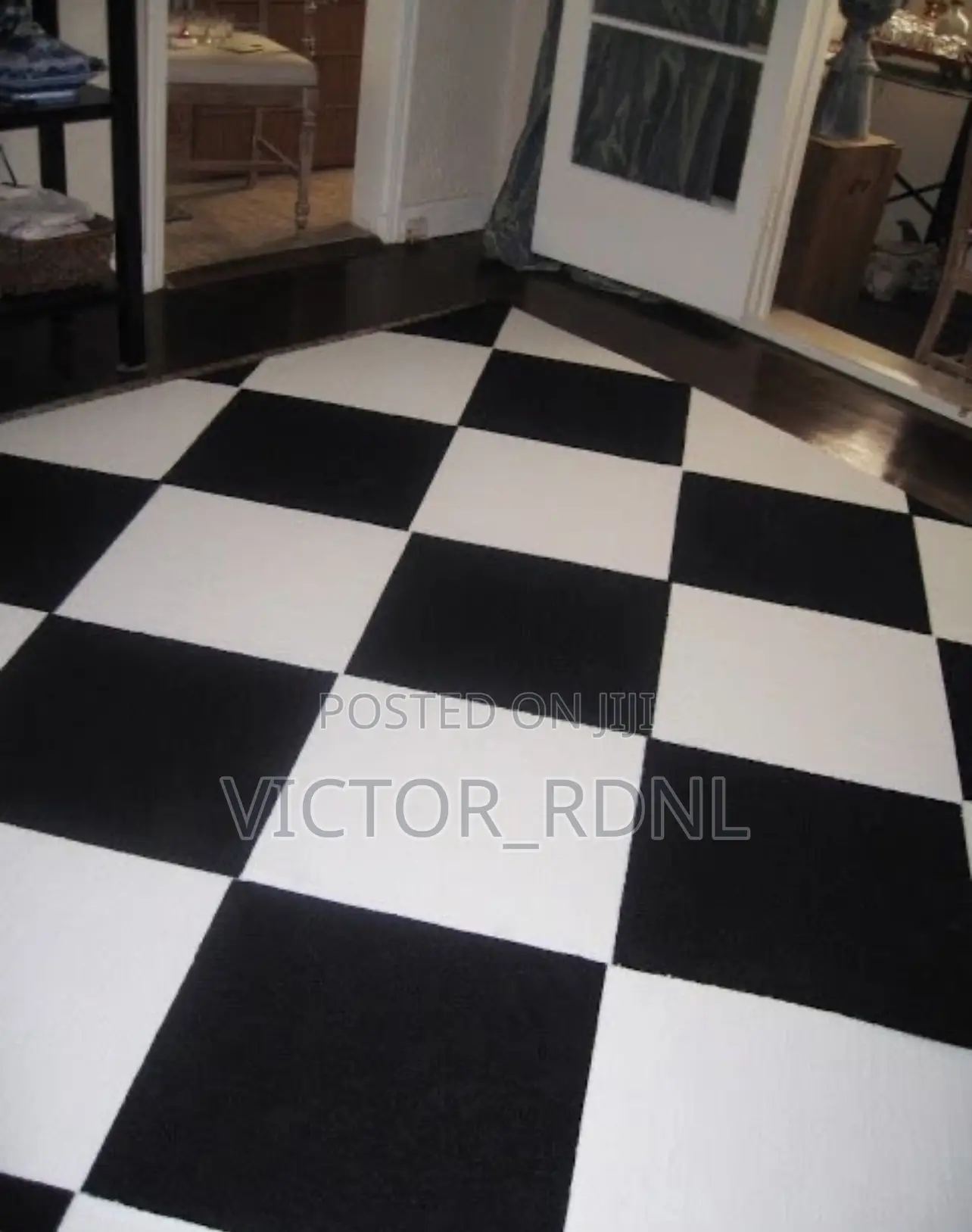 White And Black Armstrong Thick Carpet