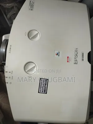 Epson Projector 5000 Lumens