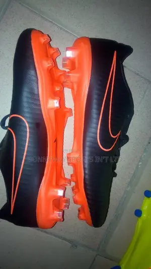 Nike Size 41 Boot