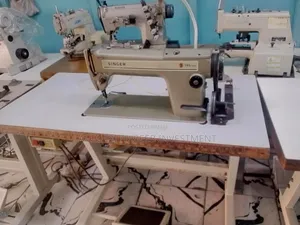 Singer Industrial Sewing Machine