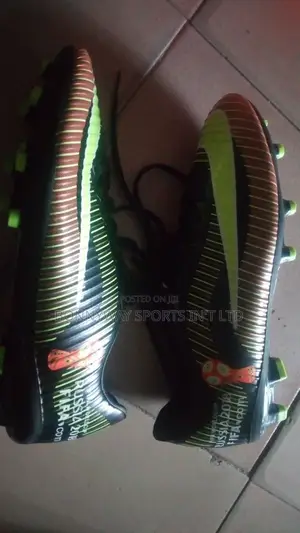 Nike Size 43 Leather Boot