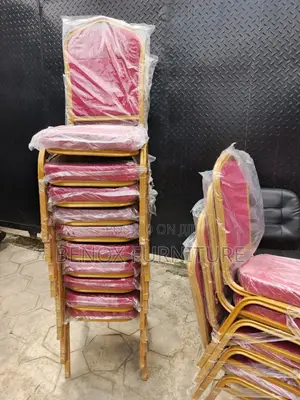 Banquet Chair Golden Base