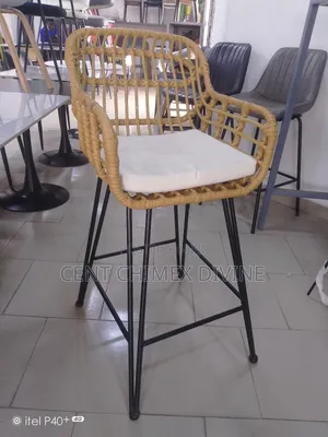 Quality and Comfortable Bar Chair