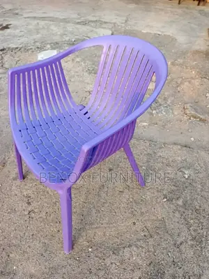 Quality Wide Space Chair