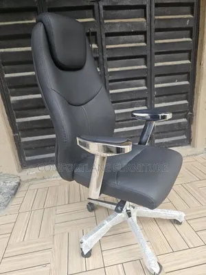 Executive Swivel Office Chair