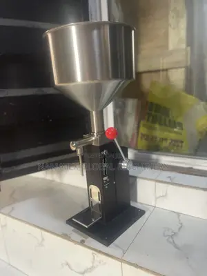 Manuel Paste Filler