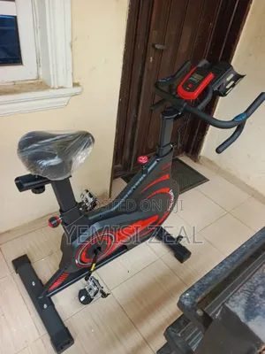 Commerical Spinning Bike With 150kg User Weight