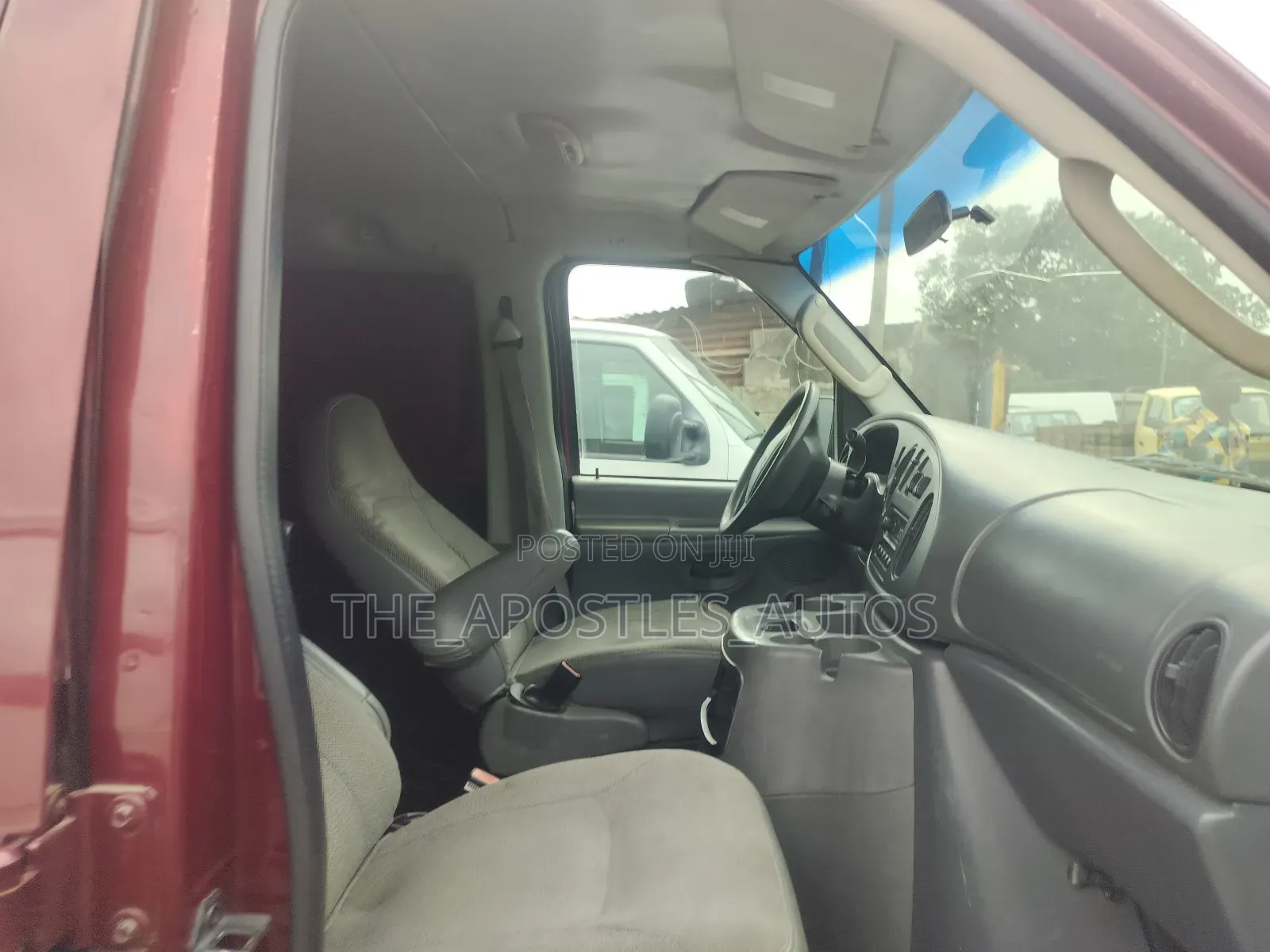 Ford E250 2005 Brown