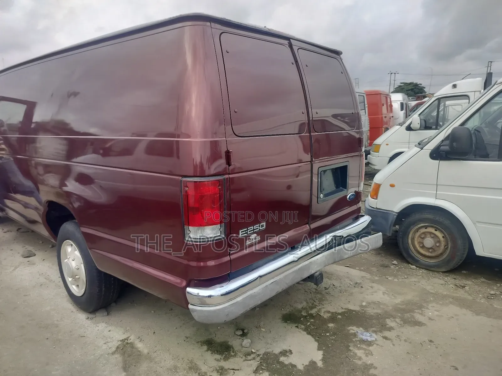 Ford E250 2005 Brown