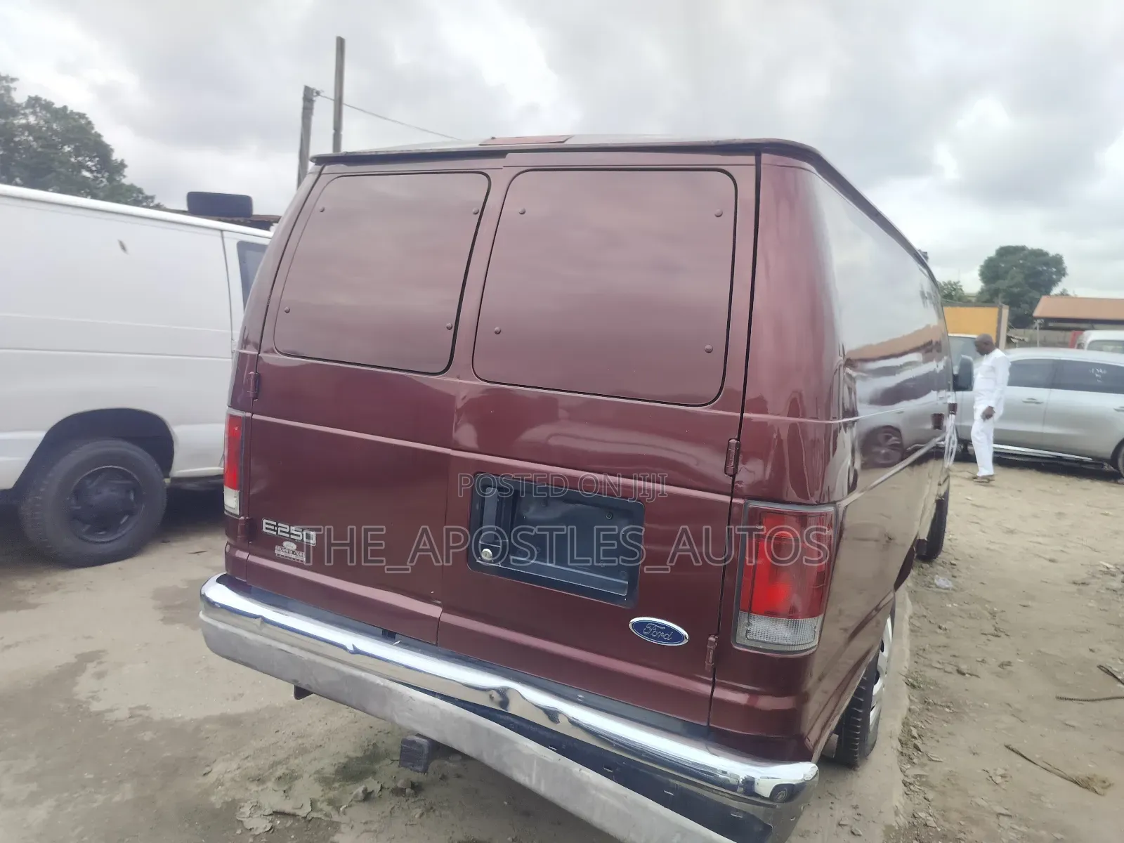 Ford E250 2005 Brown