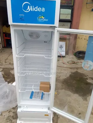 Midea Standing Showcase