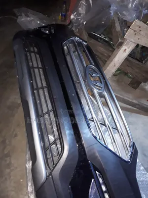 Complete Front Bumper for Hyundai Santafe 2017.