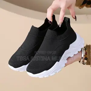 Latest Multipurpose Easy Wear Sneakers
