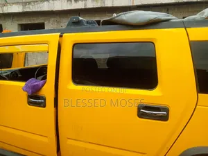 Hummer 3 Door Glass