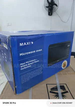 Compact Maxi Microwave – 20l for Office Use