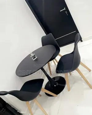 3 Seater Affordable Modern Restaurant or Home Dinning