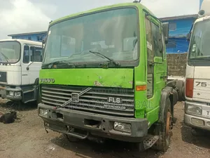 Volvo Fl6 Truck 6 Tyres (Cab and Chassis) (Foreign Used)
