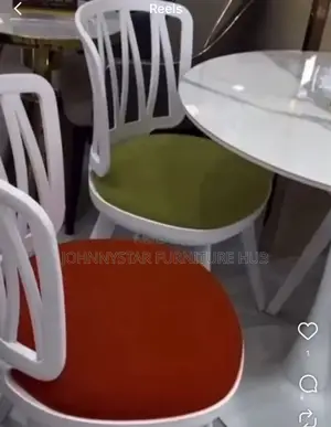 Unique Restaurant Table and Chairs