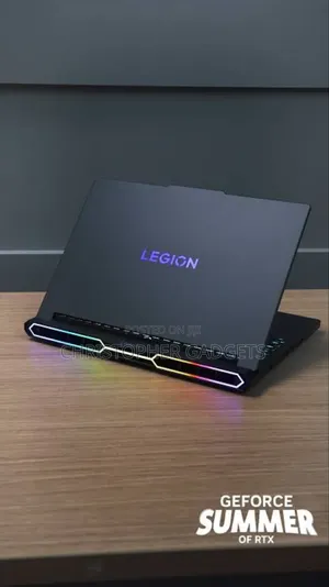 Laptop Lenovo Legion 7 64GB Intel Core Ultra 9 SSD 1T