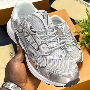 Loius Vuitton Lv Unisex Sneakers