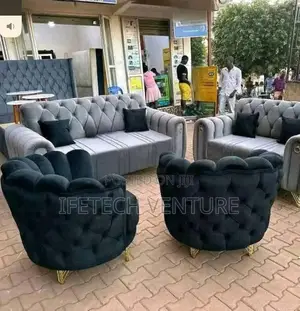 Uniquely American Designed 7 Seater Sofa Set