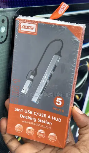 Airsky 5 in 1 Usb - C / Usb a Hub Docking Station.