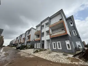 4bdrm Townhouse/Terrace in Kaura for sale
