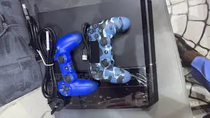 Ps 4 Fat 500gb With 2 Pads and Games Installed. Online and Offlline