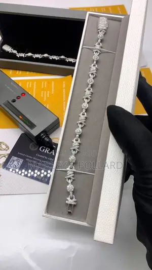 2025 Twist VVS Moissanite Sterling Silver Bracelet