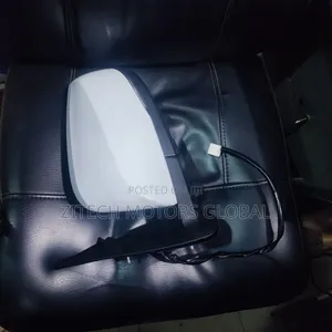 Left Side Mirror Toyota Tacoma 2016/2022