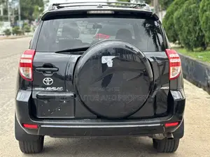 Toyota RAV4 3.5 2010 Black