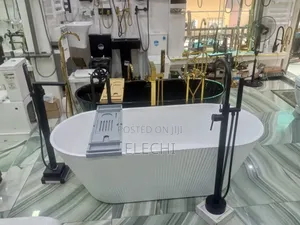 Free Standing Bathtub