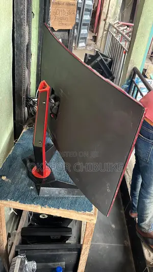 Curved Full Hd (1920x1080) 32-Inches Gaming