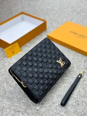 High Quality Luxury Louis Vuitton Men Purse