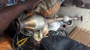 Center Catalyst Lexus Es350 2008 2015 Model and Toyota Camry 2010 V6