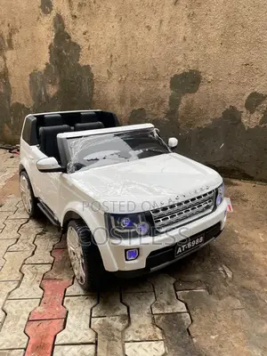Licensed Land Rover Ride on Car, 12v 4.5 MPH Ride on Toys for Toddler