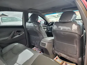 Toyota Camry SE 4dr Sedan (2.5L 4cyl 6A) 2011 Red