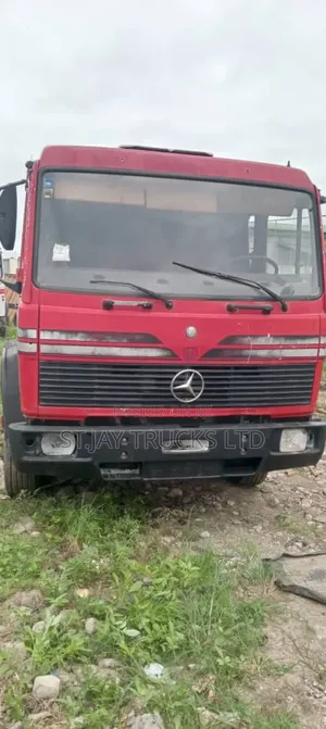 Mercedes Benz1320