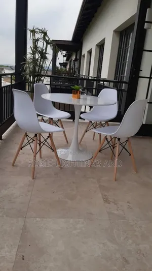 Aesthetic MDF Top Dinning With Pedestal Base + 4 Chairs