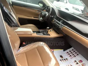 Lexus ES 2017 Brown