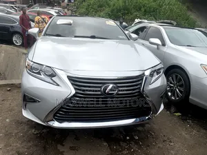 Lexus ES 350 FWD 2016 Silver