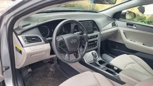 Hyundai Sonata ECO Sedan FWD (1.6L 4cyl 7A) 2017 Silver
