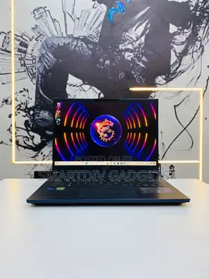 Laptop MSI Stealth 14 Studio A13VF 16GB Intel Core I7 SSD 1T
