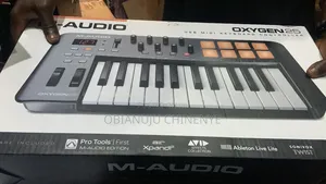 M-Audio Oxygen 25