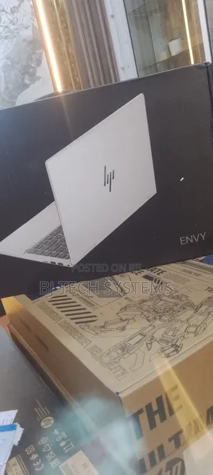New Laptop HP Envy 14 16GB Intel Core Ultra 7 SSD 512GB