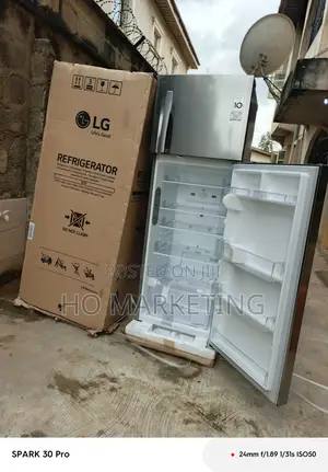 Lg 308l No Frost With Moist and Fresh Technology Refrigerator