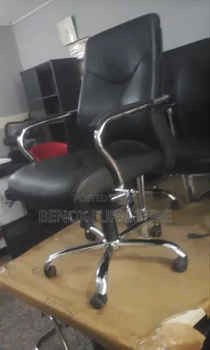 Executive Leather Swivel Chair