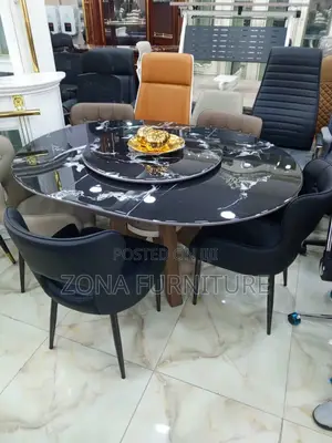 New Model Super Solid Luxury Extendable Dining Table 6 Seater Capacity