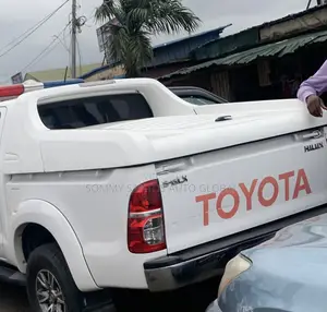 Toyota Hilux Carry Boy Booth Cover Available